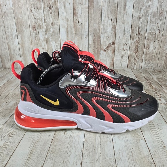 Nike‎ Air Max 270 React Running Shoes Sneakers Black Orange CW7302-001 10.5 - Picture 1 of 8